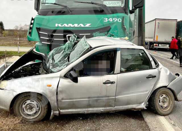 Водитель и два пассажира «Лады» погибли в массовом ДТП на трассе М-7 в Башкирии 