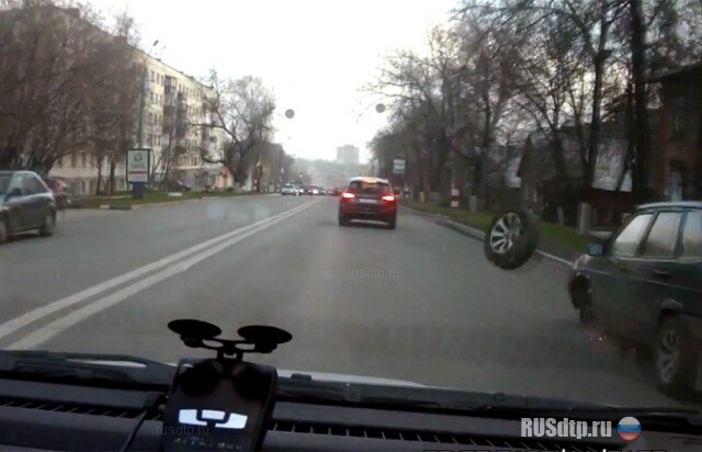 Надо от него подальше (с) 