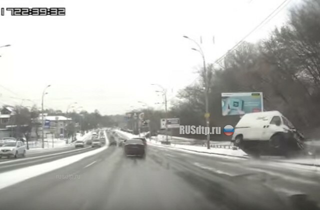 Очень смешная авария в Киеве!(с)