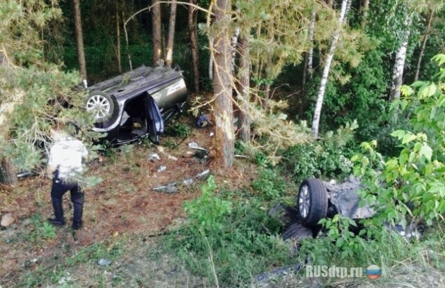 Под Сызранью в ДТП со свадебным кортежем погибли 2 человека 
