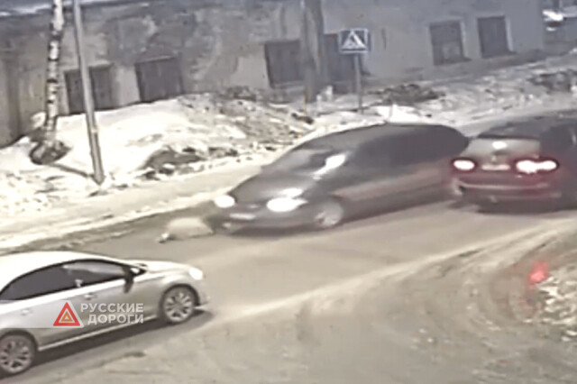 В Петрозаводске пешеход попал под колеса автомобиля 
