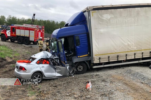 Водитель «Фольксвагена» разбился на трассе Тюмень — Омск 