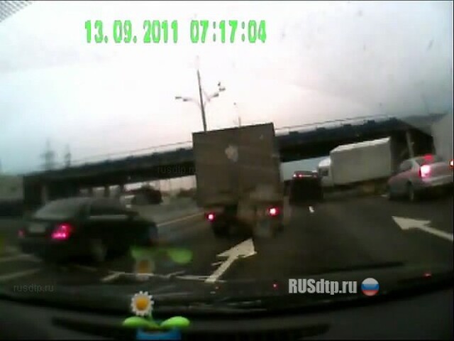 Утренний замес на МКАД 