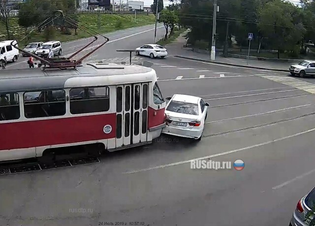 ДТП с трамваем в Волгограде