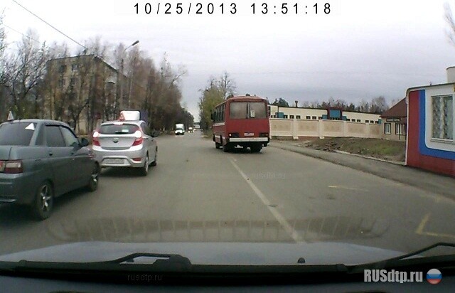 Учитель догнал ученика 