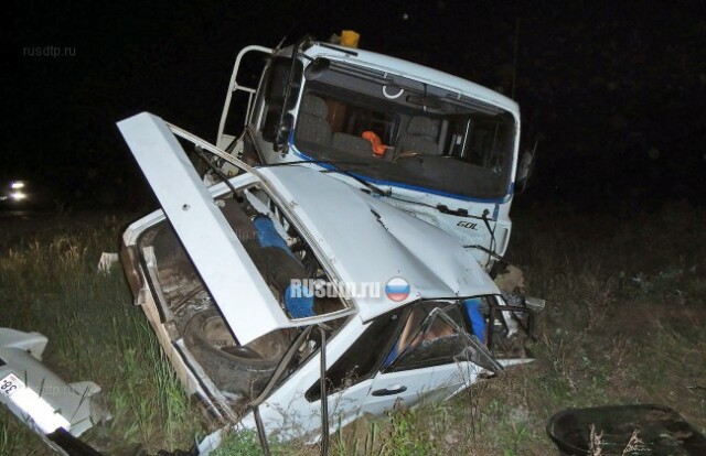 В Иркутской области четверо молодых людей погибли на только что купленной машине 