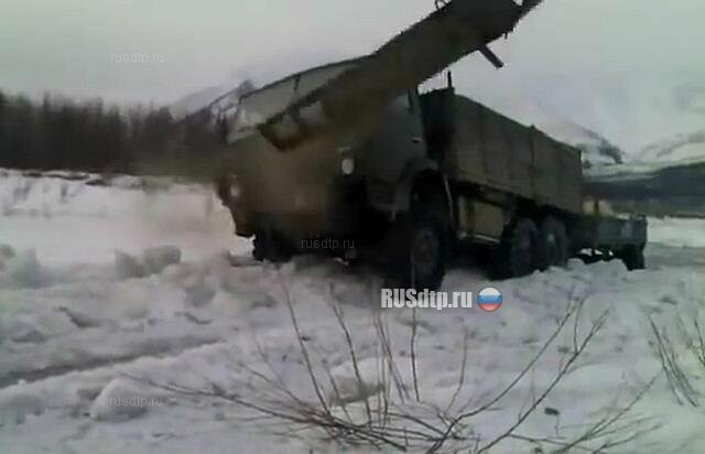 Отлетевший от грузовика бампер едва не убил человека в Якутии