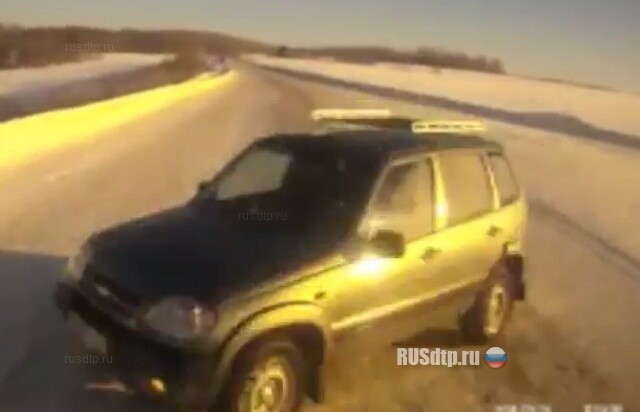 Лесовоз vs. ВАЗ 