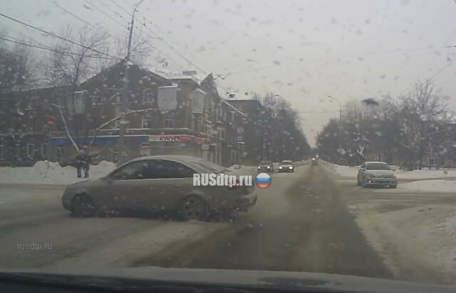 Столкновение машин в Екатеринбурге