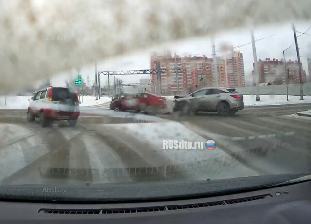 ДТП в Красноярске на улице Копылова