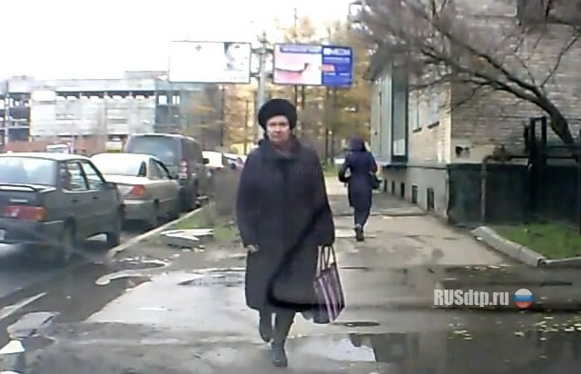 Поцарапала автомобиль 