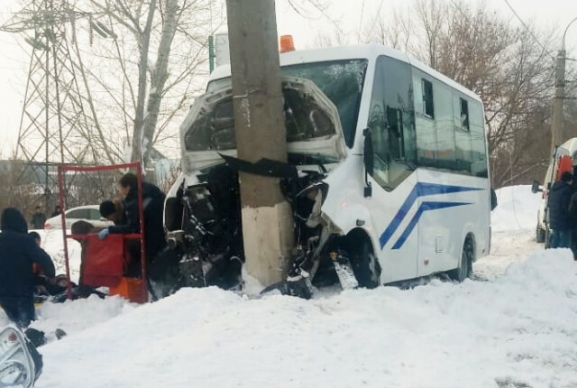 19 человек пострадали в ДТП с участием маршрутки в Стерлитамаке 