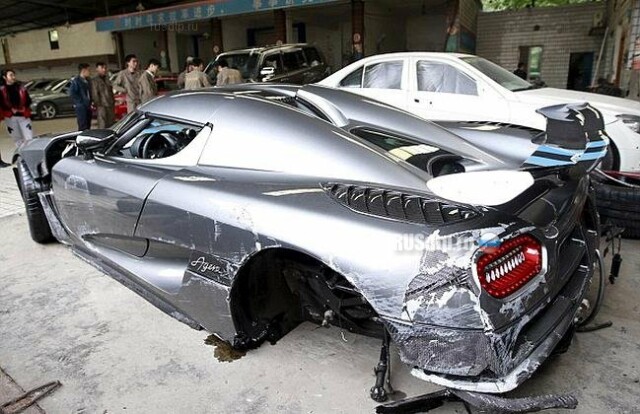 В Китае пьяный водитель разбил спорткар Koenigsegg Agera R стоимостью $4 миллиона 