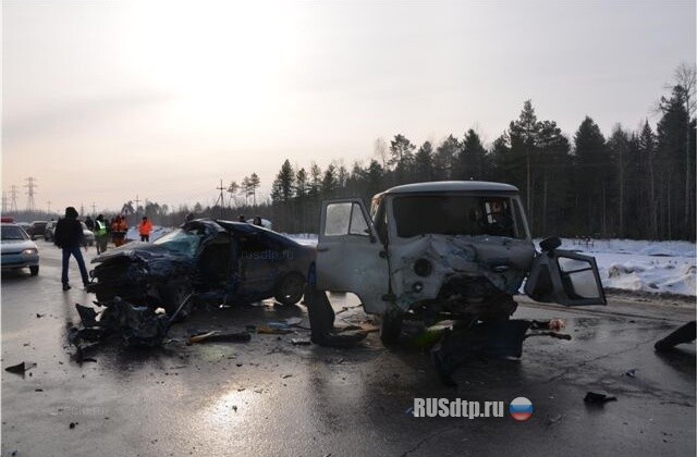 В Нефтеюганском районе столкнулись УАЗ и Шевроле 