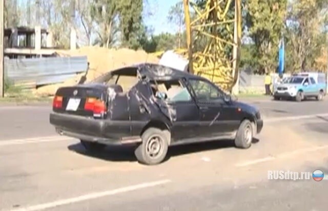 В Алматы упал башенный кран 