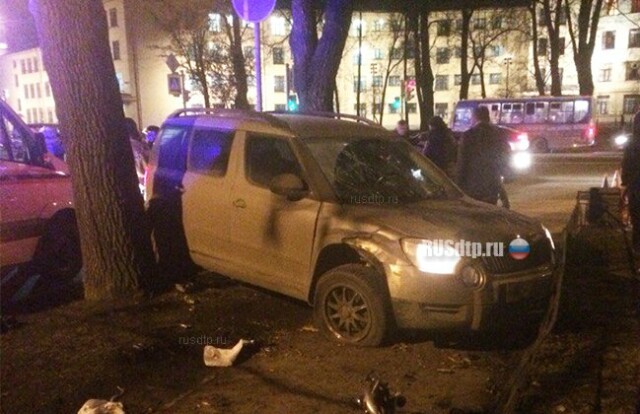 На проспекте Стачек в Петербурге женщина на «Шкоде» сбила четверых пешеходов 