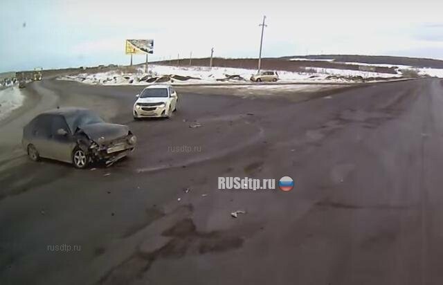 Столкнулись два хэтчбека