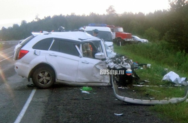 В Красноярском крае в ДТП с участием полицейского погибли три человека 