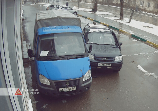 Chevrolet Niva и Газель столкнулись в Соликамске