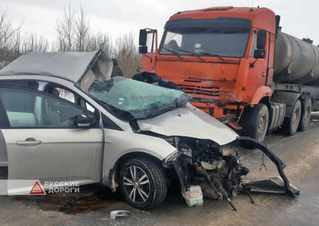 27-летняя девушка погибла под встречным КАМАЗом в Воронежской области 