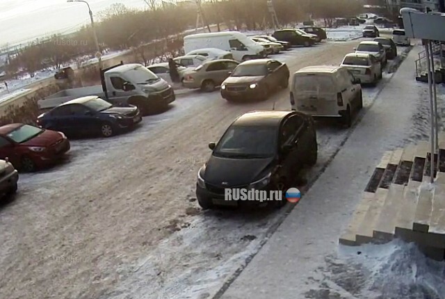 ДТП на парковке в Иркутске