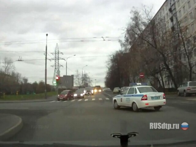 «Догонялки» на перекрестке 