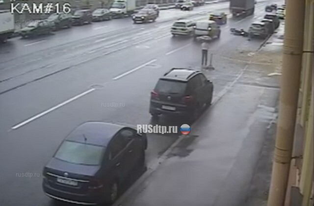 Уронил мотоциклиста