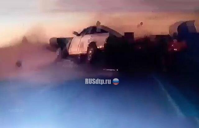Видеорегистратор зафиксировал момент массового ДТП в Иркутской области