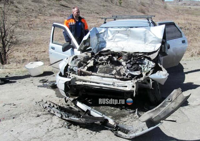 В Башкирии водитель «десятки» погиб, врезавшись в маршрутную «Газель» 