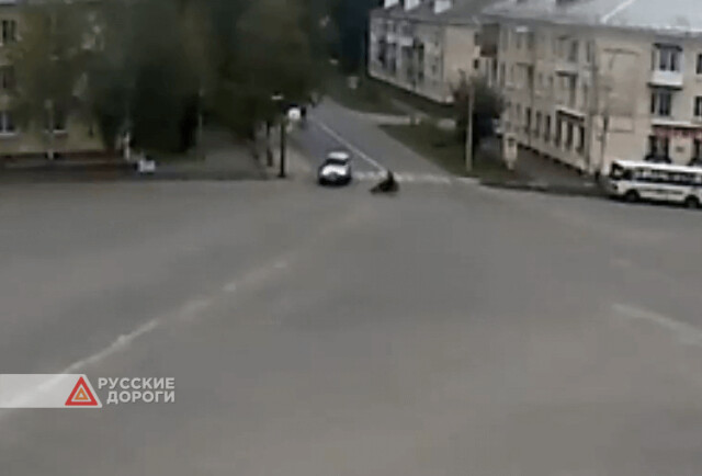 В Коряжме 16-летний подросток на мотоцикле не уступил дорогу УАЗу