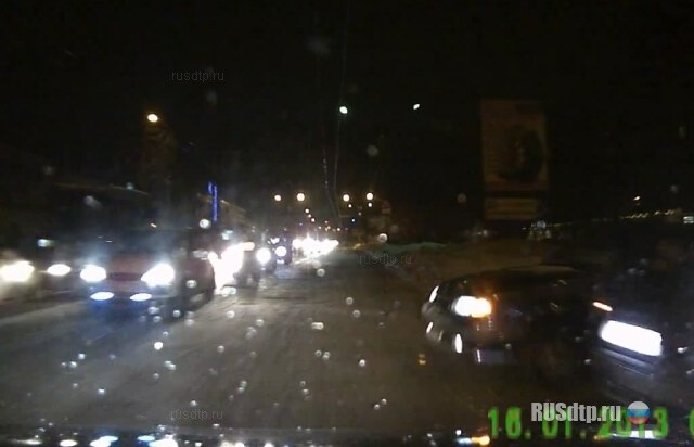 Высунул нос 