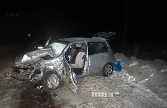 «Волга» и «Шевроле Авео» столкнулись под Березовским 