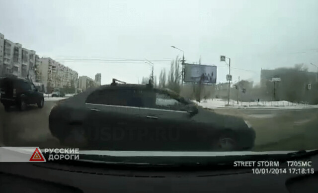 Жесткое столкновение на пересечении улиц Масленникова и Куйбышева в Омске
