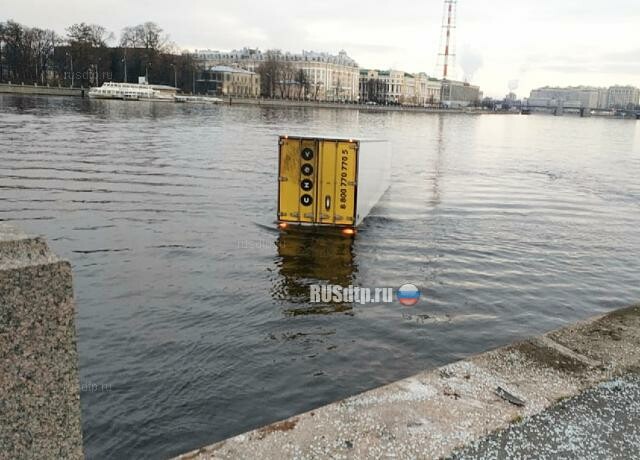 Хендай на выборгской набережной