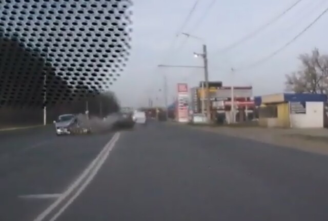 Тройное ДТП в Саранске: в автомобиле ВАЗ-2112 ехали цыгане