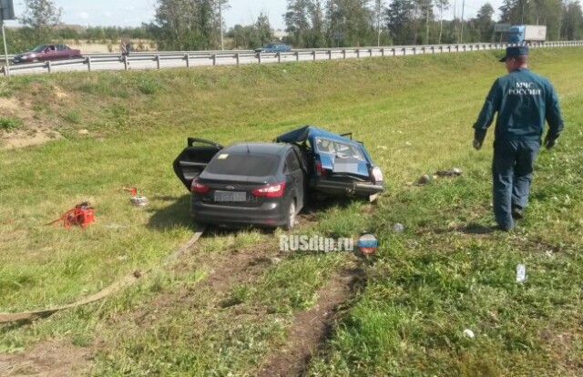 Два человека погибли из-за грубого нарушения ПДД водителем на трассе М-10 