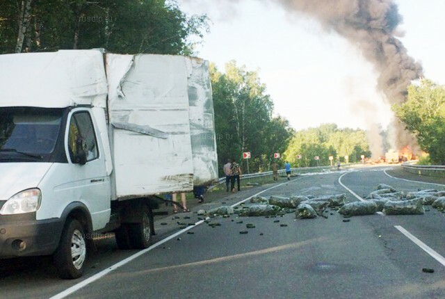 Двое погибли в ДТП с участием большегрузов на Западном обходе Челябинска 