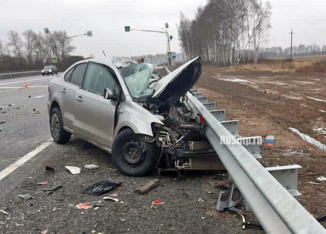 Водитель «Фольксвагена» погиб в ДТП на трассе М-5 «Урал» 