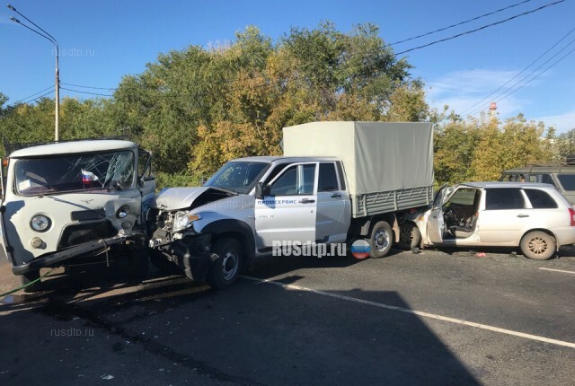 В Отрадном в ДТП с участием двух УАЗов и «Калины» пострадали 4 человека. ВИДЕО 