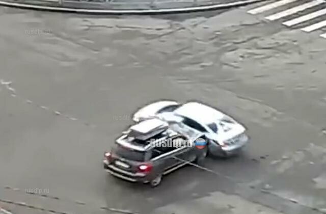 ДТП и наезд на пешехода в Красном Селе