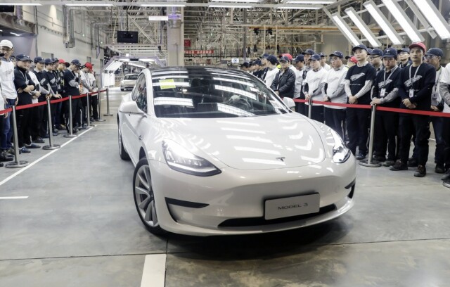 Эти автомобили признаны небезопасными: Tesla, Xiaomi и другие попали под отзывную кампанию в Китае 