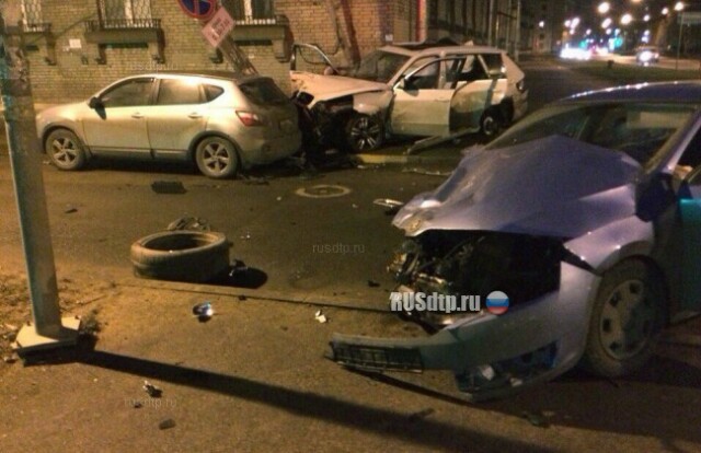 В Петербурге пьяная компания на BMW попала в смертельное ДТП 
