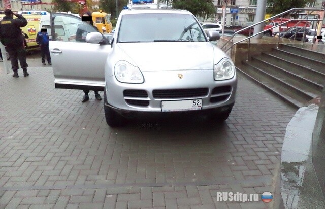 Смертельная парковка Porsche Cayenne 