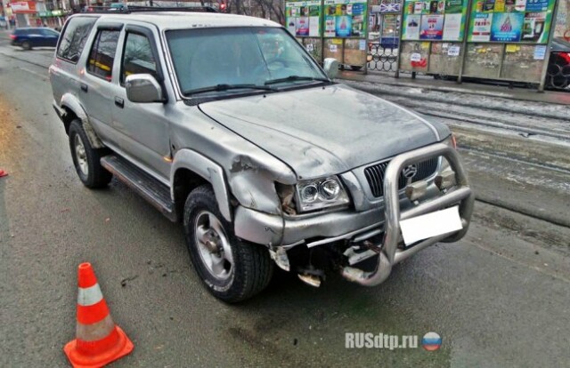 В Екатеринбурге пьяный полицейский насмерть сбил пенсионерку 