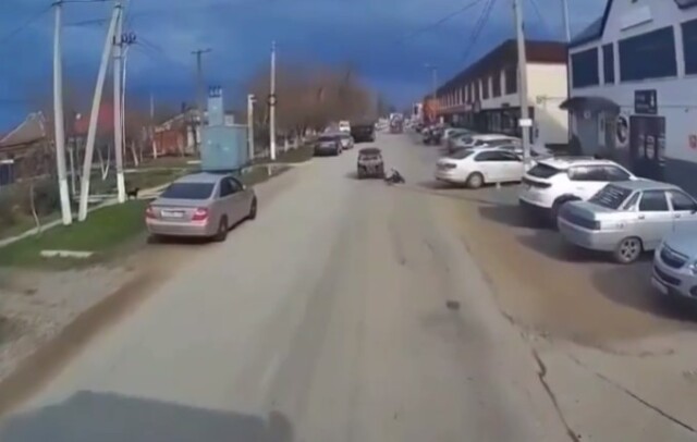 В Крымске водитель квадроцикла столкнулся с автомобилем, после чего скрылся