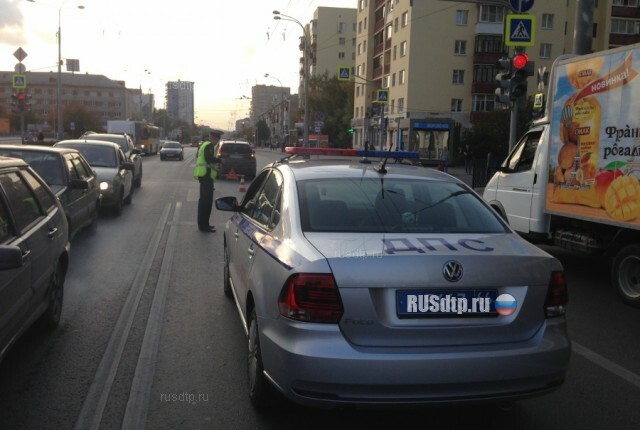 На улице Крауля в Екатеринбурге сбили подростка 