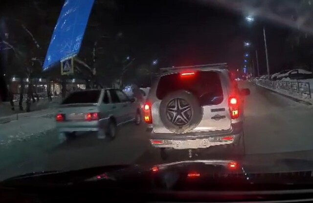 В Уфе водитель «Лады» проехал на красный, сбил женщину и скрылся