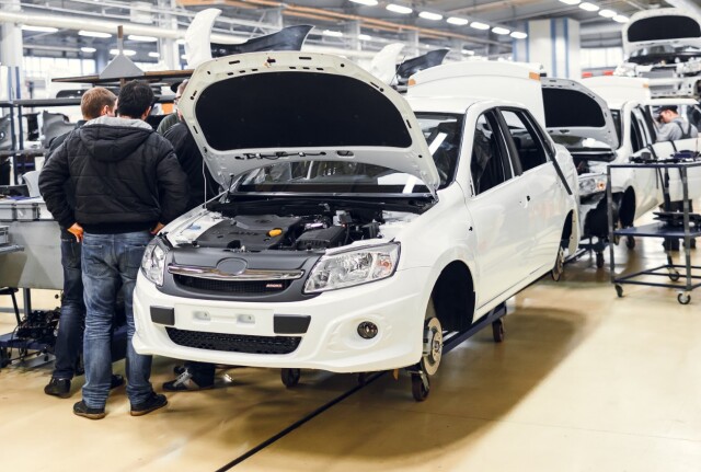 «Сделано в России» или «Собрано в России»? Что на самом деле скрывается под капотом «русского автомобиля» 