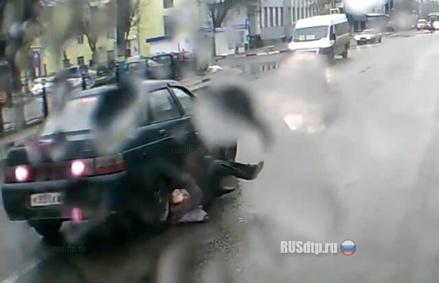 Сбил женщину 