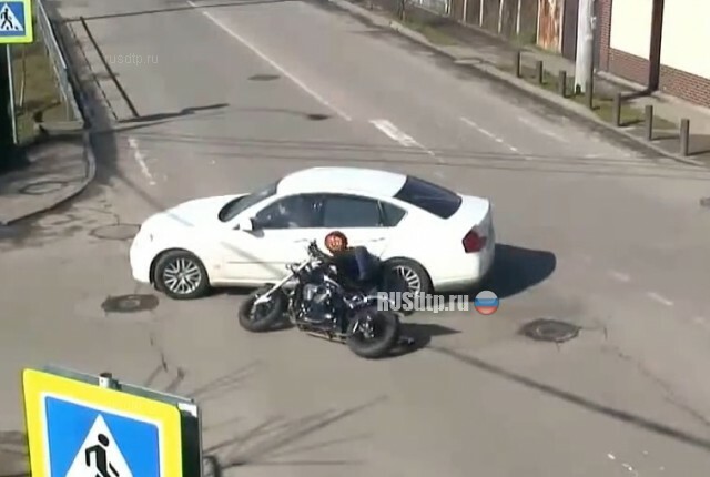ДТП с участием мотоцикла в Краснодаре